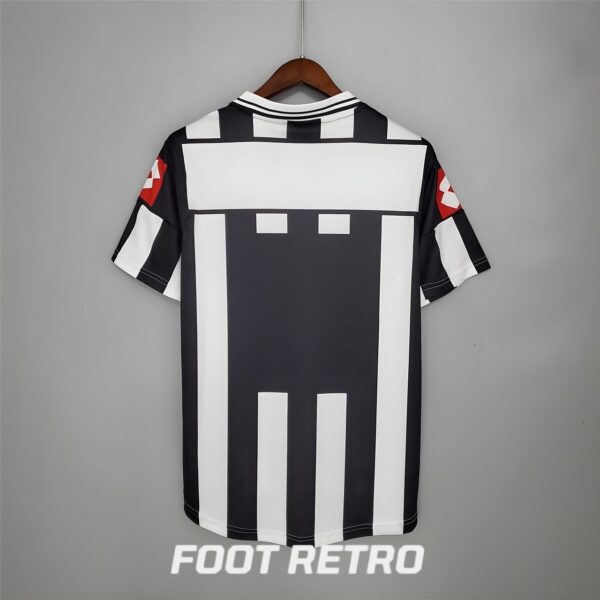 MAILLOT RETRO VINTAGE JUVENTUS HOME 2001-02