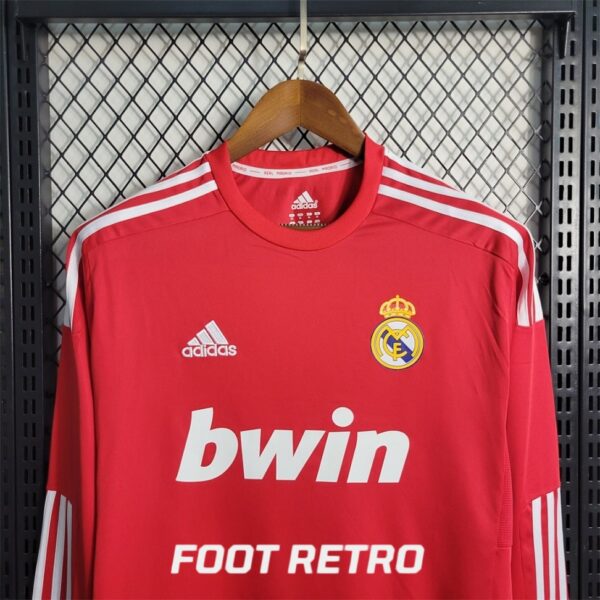 MAILLOT RETRO VINTAGE REAL MADRID RED AWAY 2011-12 MANCHES LONGUES (3)